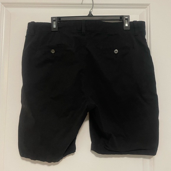 KOLBY men’s shorts in fantastic condition. Size 33 - Picture 2 of 9